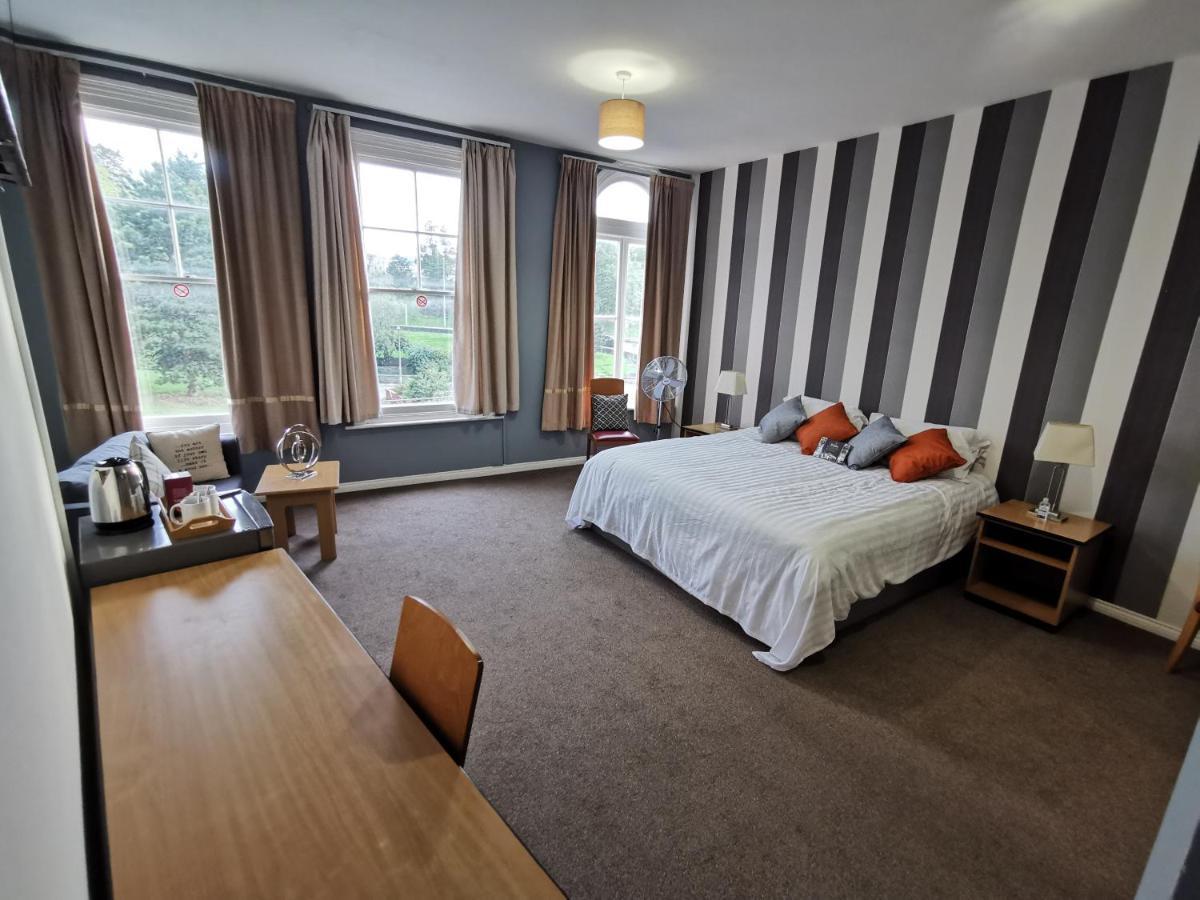 Aspire 860 Hotel Colchester Eksteriør billede